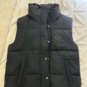 Abercrombie & Fitch lightweight vest size s